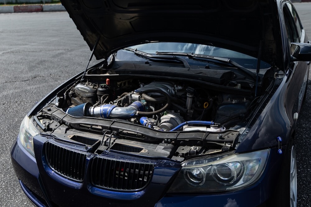 BMW E90 - ДВИГАТЕЛЬ
